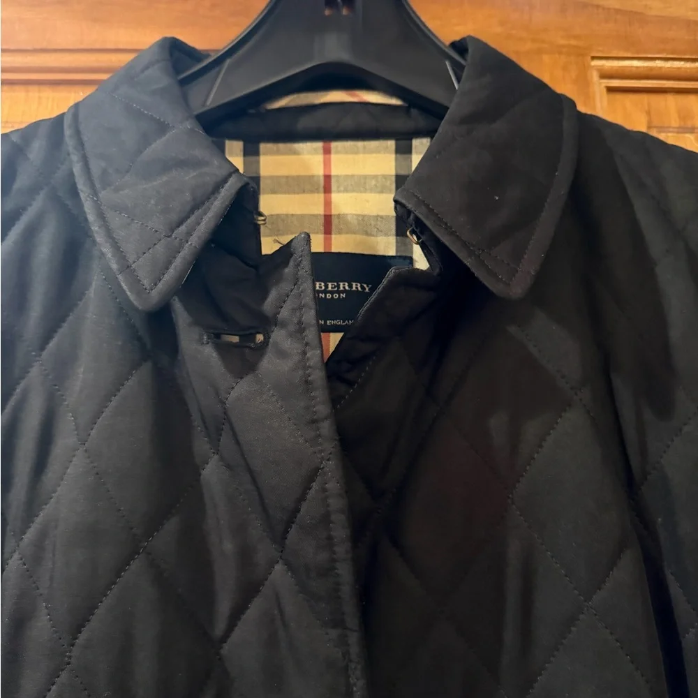 Burberry Black Quilted Puffer Long Jacket - Picture 4 of 13